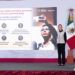 Cuauhtémoc, Ciudad de México. 3 de agosto 2026. La presidenta constitucional de los Estados Unidos Mexicanos, la Doctora Claudia Sheinbaum Pardo en conferencia de prensa matutina en el salón de la Tesorería de Palacio Nacional. La acompañan: Mario Delgado Carrillo, secretario de Educación Pública; Julio César León Trujillo, coordinador nacional de becas para el Bienestar; Ricardo Villanueva Lomelí, subsecretario de Educación Superior; Arturo Béjar, exdirector de ingeniería en Meta; Jonathan David Haidt, psicólogo social estadounidense, profesor de Liderazgo Ético en la Universidad de Nueva York; Alfonso Suárez del Real, asesor político de la Coordinación de Comunicación Social. Foto: Saúl López/Presidencia